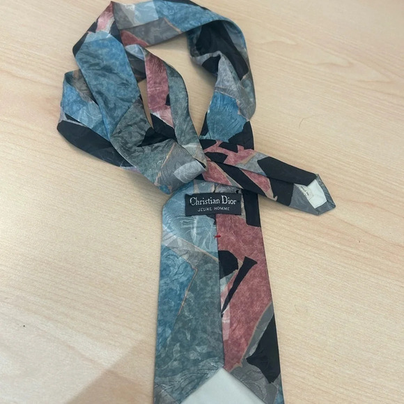 Christian Dior vintage tie medium width-  excellent condition 80’s no fab label - Picture 6 of 9